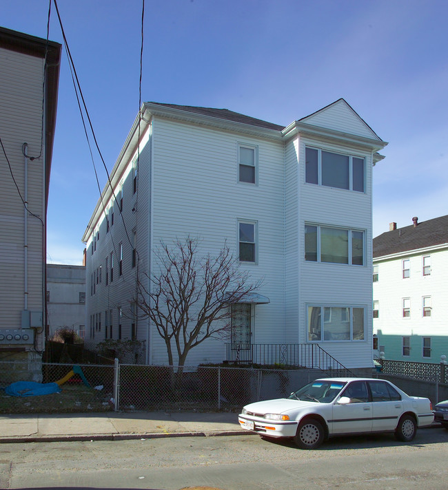 289 Mulberry St in Fall River, MA - Building Photo - Building Photo