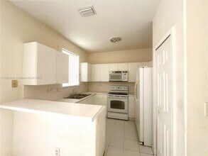 1429 SE 24th Ct in Homestead, FL - Building Photo - Building Photo