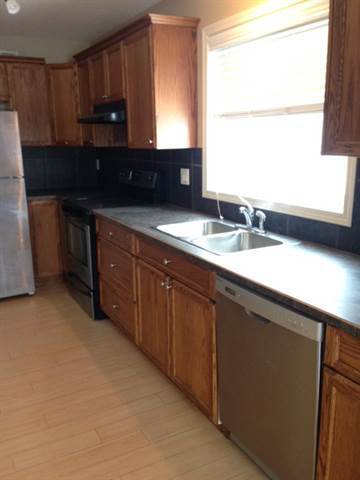 8917-8972 72 Ave in Grande Prairie, AB - Building Photo - Building Photo