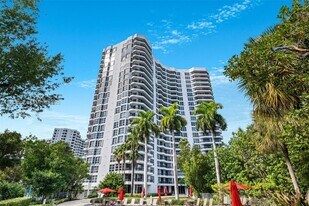 3400 NE 192 St in Aventura, FL - Building Photo