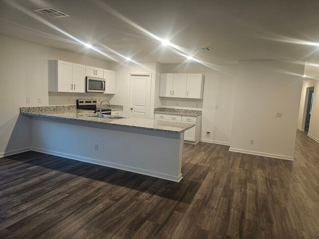 1724 Diablo Dr in Bullhead City, AZ - Building Photo - Building Photo