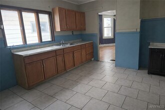 35 Shepard St in Buffalo, NY - Building Photo - Building Photo