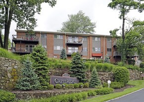 Crest Ridge Apartments in West Orange, NJ - Building Photo