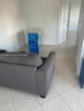375 W 56th St in Hialeah, FL - Building Photo - Building Photo
