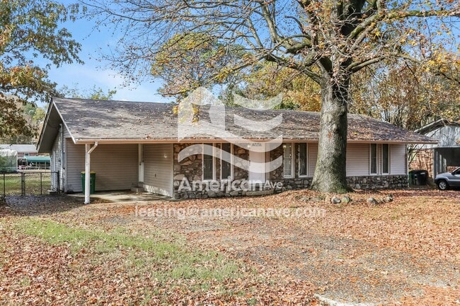 12 Deerfield Dr in Sherwood, AR - Foto de edificio - Building Photo