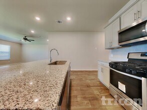 128 Pronghorn Cir in San Marcos, TX - Building Photo - Building Photo