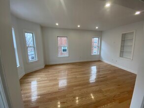 141 Prospect St, Unit 2 in Cambridge, MA - Foto de edificio - Building Photo