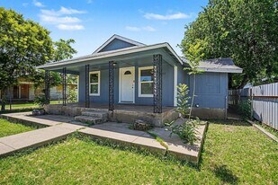 1321 34th St in Wichita Falls, TX - Building Photo