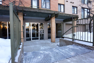 Winthrop Station Apartments in Chicago, IL - Building Photo - Building Photo