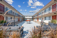 Trojan Plaza in Los Angeles, CA - Building Photo - Building Photo