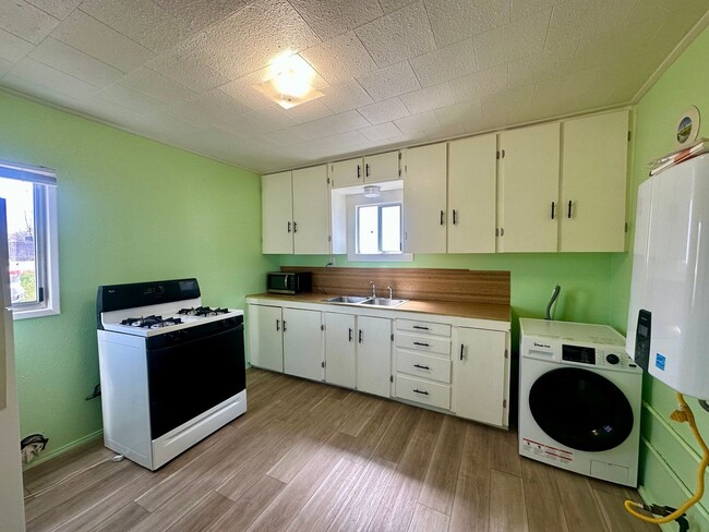 property at 315 S Eldorado Ave