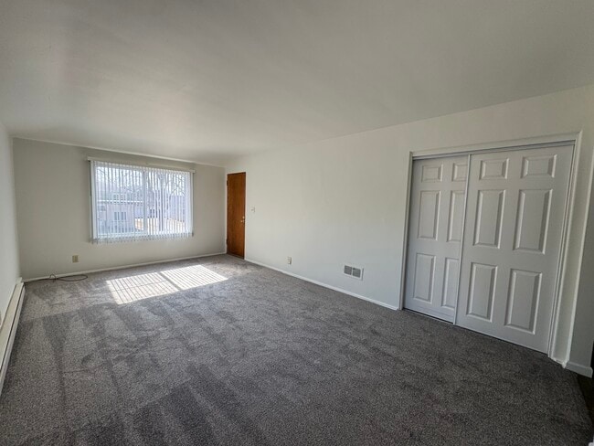 1718 Goff Ave, Unit #2 in Eau Claire, WI - Building Photo - Building Photo