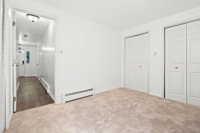 22 Walnut Cir in Merrimack, NH - Building Photo - Building Photo