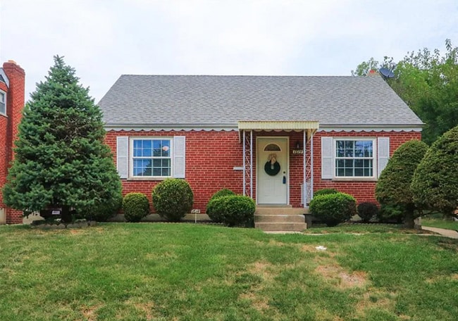 property at 1614 Centerridge Ave