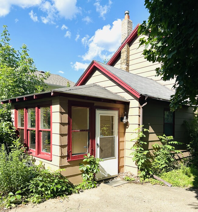 property at 3810 Jackson St NE