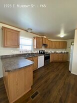 1925 E Murray St in Rawlins, WY - Building Photo