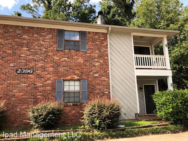 2396 Ryan Pl-Unit -Unit D in Tallahassee, FL - Building Photo - Building Photo