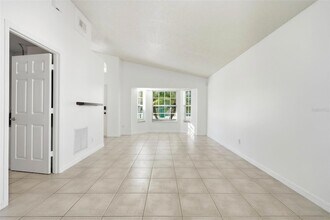 13817 Valleybrooke Ln in Orlando, FL - Building Photo - Building Photo