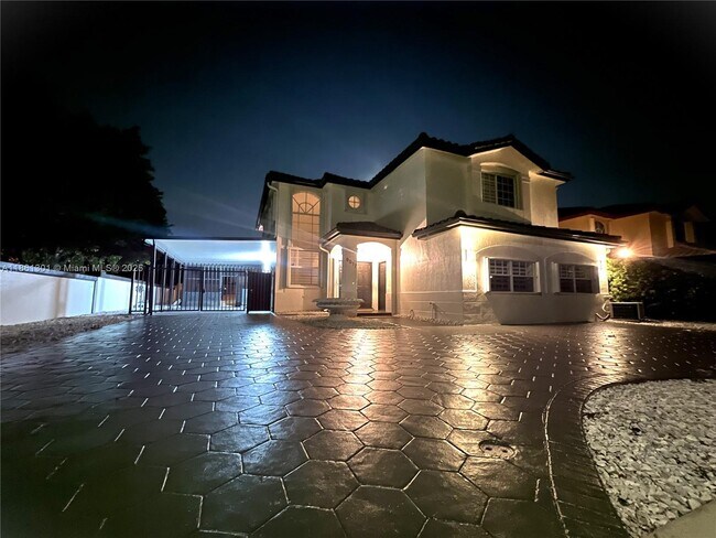 9017 SW 157th Path in Miami, FL - Building Photo - Building Photo