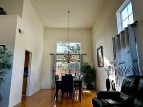 41077 Pementel Ct, Unit Dan in Fremont, CA - Foto de edificio - Building Photo