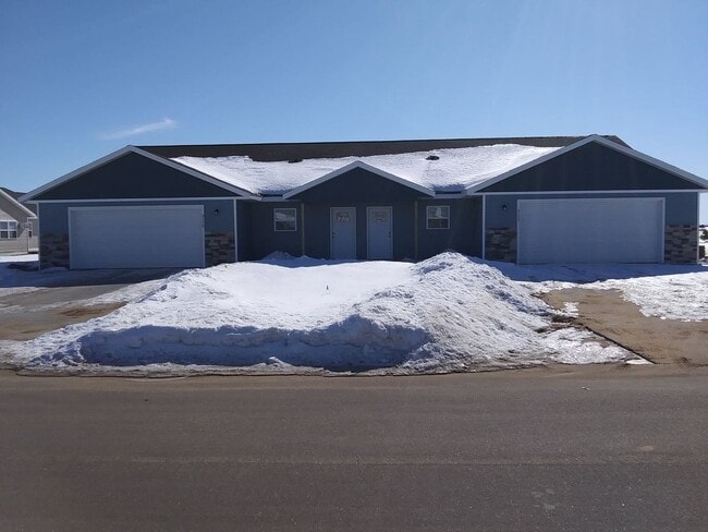 property at 3115 Barrington Pl
