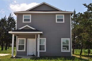 2352 Murphy Ct in Red Oak, TX - Building Photo