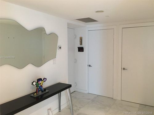 55 SE 6th St-Unit -2101 in Miami, FL - Building Photo - Building Photo