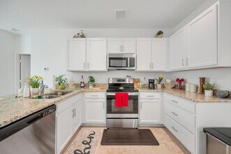 899 NE Trailside Run in Port St. Lucie, FL - Building Photo - Building Photo