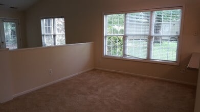 130 W Oak Ave in Wake Forest, NC - Building Photo - Building Photo