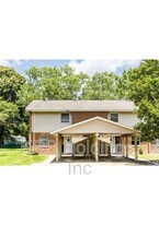 280 Gulfstream Dr in Elizabeth City, NC - Building Photo