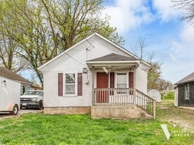 2100 W Lee St in Springfield, MO - Building Photo