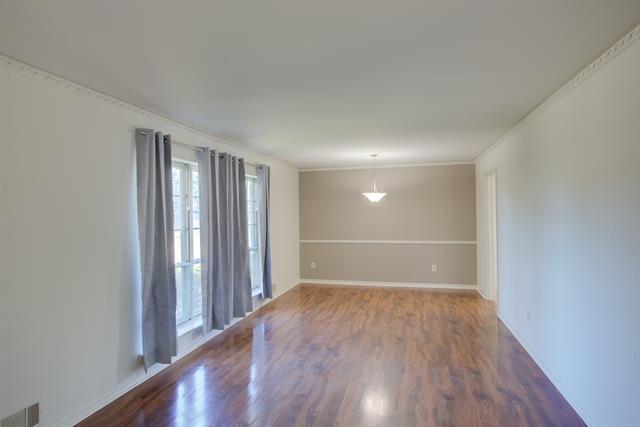 12120 Brookmeadow Ln in Dallas, TX - Foto de edificio - Building Photo