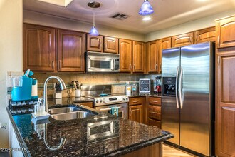 1664 E Bridgeport Pkwy in Gilbert, AZ - Building Photo - Building Photo