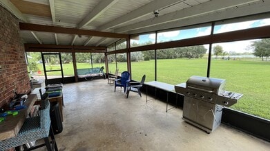 1511 S John Young Pkwy in Orlando, FL - Building Photo - Building Photo