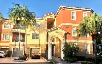 4702 SW 160th Ave in Miramar, FL - Building Photo