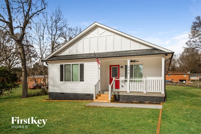 621 E Mills Dr in Landis, NC - Building Photo - Building Photo