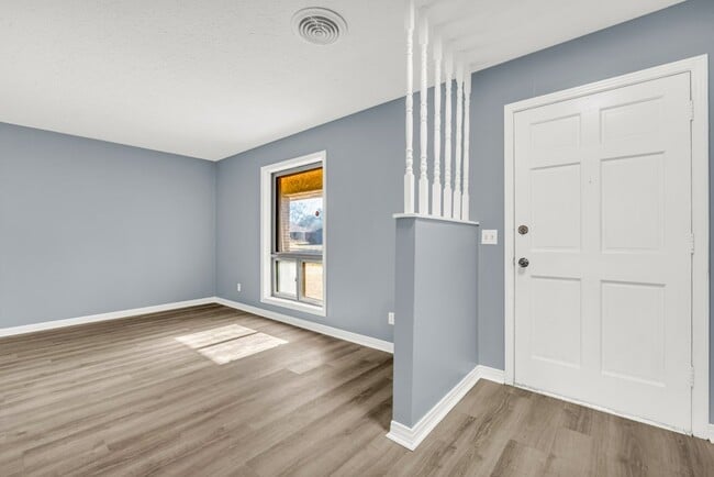 415 Forrest Ct in Columbus, MS - Foto de edificio - Building Photo