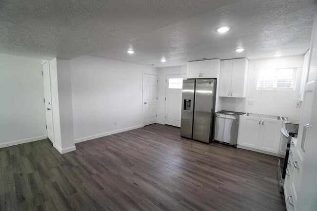 property at 4658 Thayn Dr