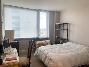 1 Charles St S, Unit 1607 in Boston, MA - Building Photo - Building Photo
