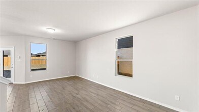 948 Ravenwood Ln in Van Alstyne, TX - Building Photo - Building Photo