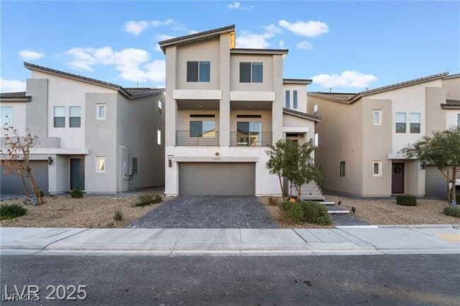 property at 5745 Becklow Gdns Ave