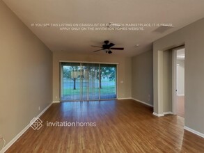 8671 Tally Ho Ln in Royal Palm Beach, FL - Building Photo - Building Photo