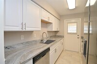 5628 Birchmont Dr photo'