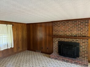 7238 Bellspring Dr in Mechanicsville, VA - Building Photo - Building Photo