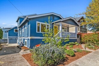 6055 6th Ave NW in Seattle, WA - Building Photo - Building Photo