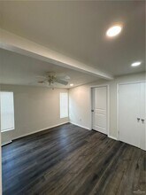 8822 Lago Vista Dr in Edcouch, TX - Building Photo - Building Photo