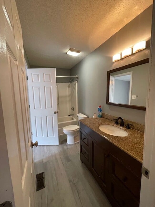 1013 Huntington Pl Dr in Maryville, TN - Building Photo - Building Photo