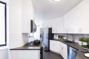 Le Triomphe in New York, NY - Building Photo