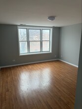 1937 W 35th St, Unit 2A in Chicago, IL - Building Photo - Building Photo