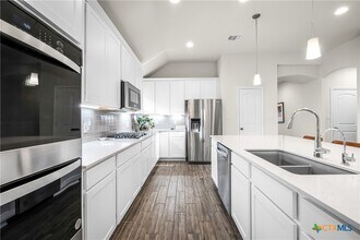 2263 Bluewood St in New Braunfels, TX - Building Photo - Building Photo